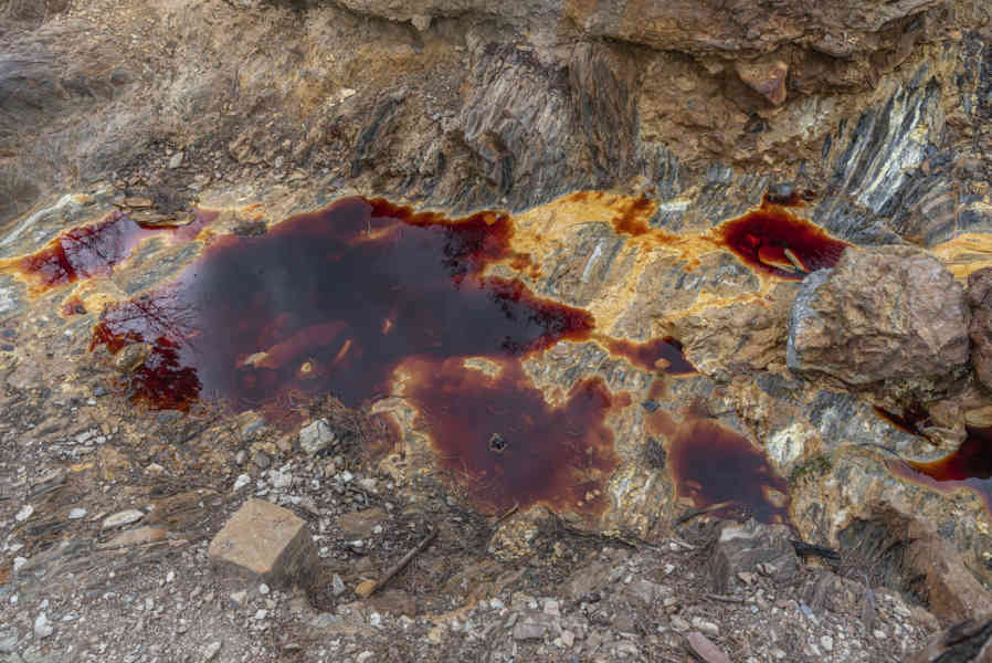 Huelva - Nerva 08 - nacimiento del Rio Tinto.jpg